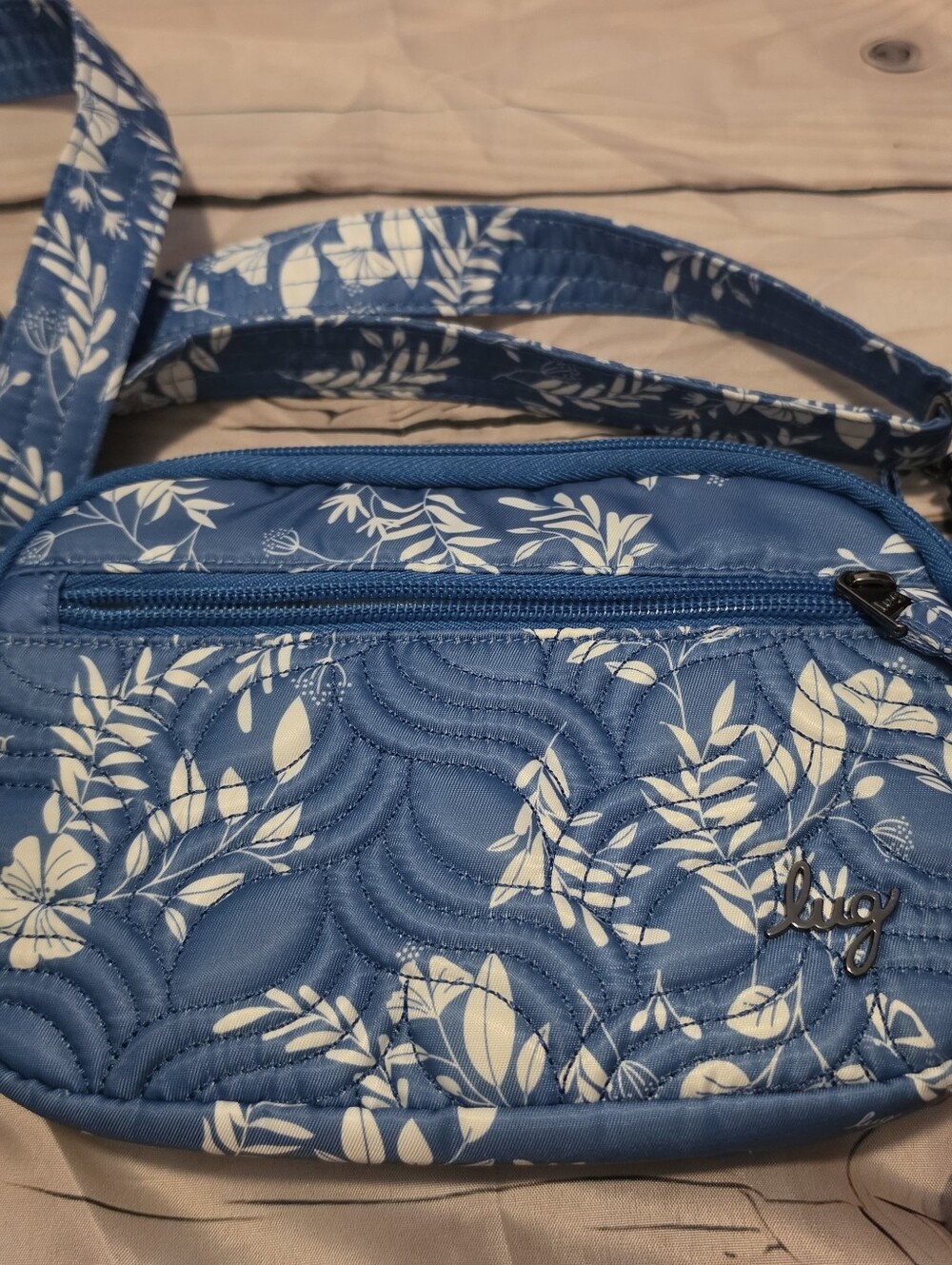 lug Blue Floral Quilted Crossbody Bag